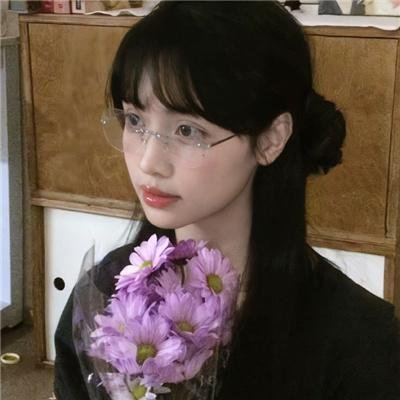 女孩爱跑步